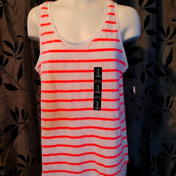 Tank Top ( brand new ) - Picture 2 of 2